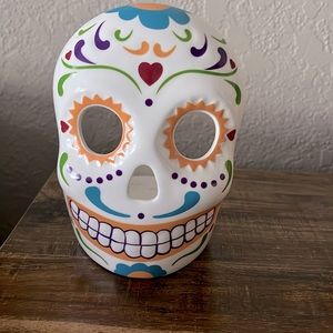 Candyskull type candle holder